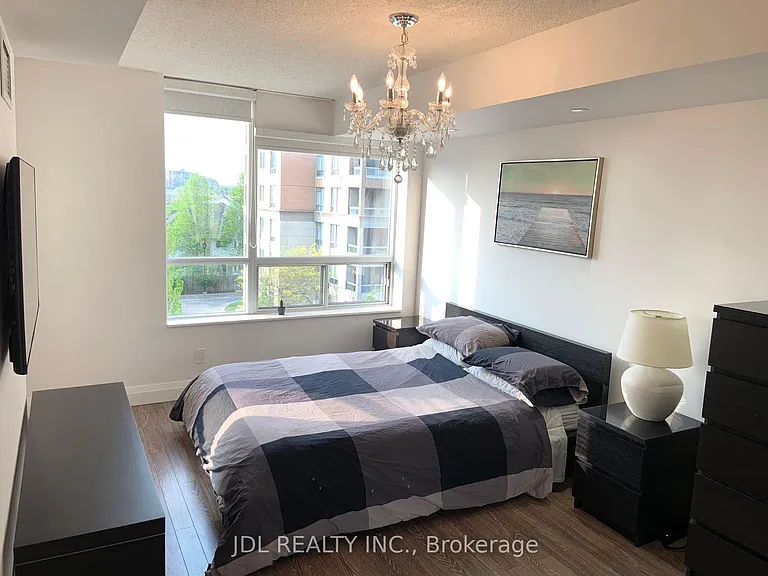 19 Northern Heights Dr #403 — Photo 5