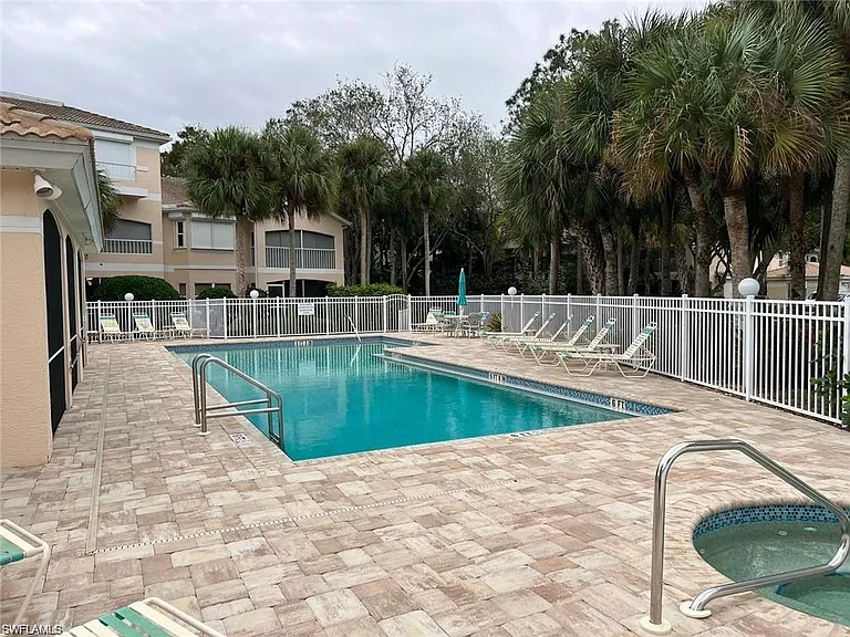 1018 Woodshire Ln #A209 — Photo 7