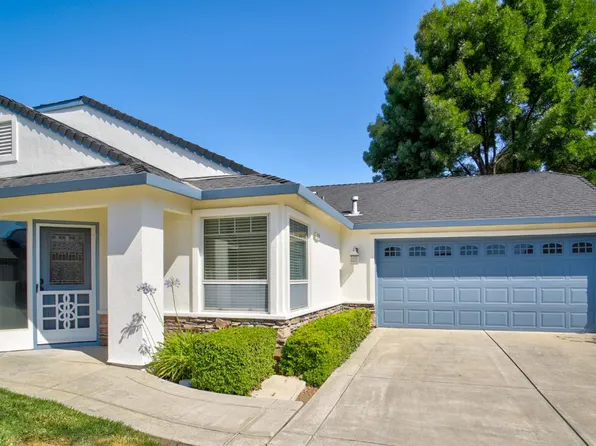 636 E Village Dr, Galt, CA 95632