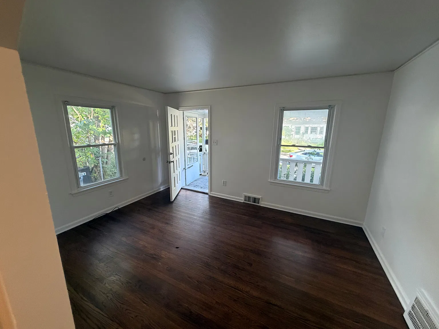 2 bed, 830 sqft, $1,475 — Photo 2