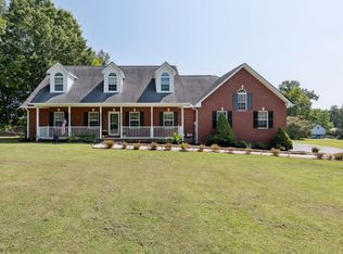 1019 Autumn Woods Dr, Pleasant View, TN 37146