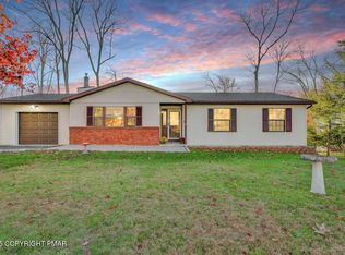 9 Gap View Heights Rd, East Stroudsburg, PA 18301