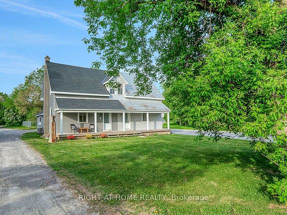 3rd image of 3698 Carp Rd