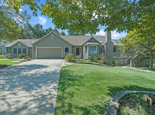 102 Bradford Ln, Fairfield Glade, TN 38558