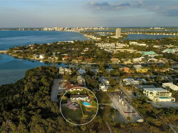 162 Emerson Dr, Sarasota, FL 34236
