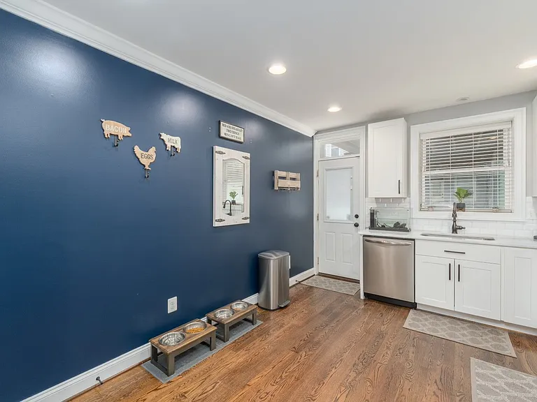 216 S Robinson St — Photo 10