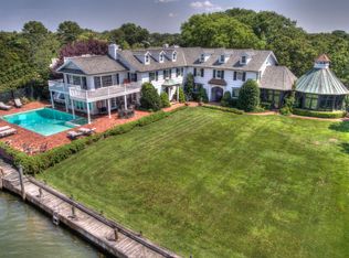 188 E Bayberry Rd, Islip, NY 11751