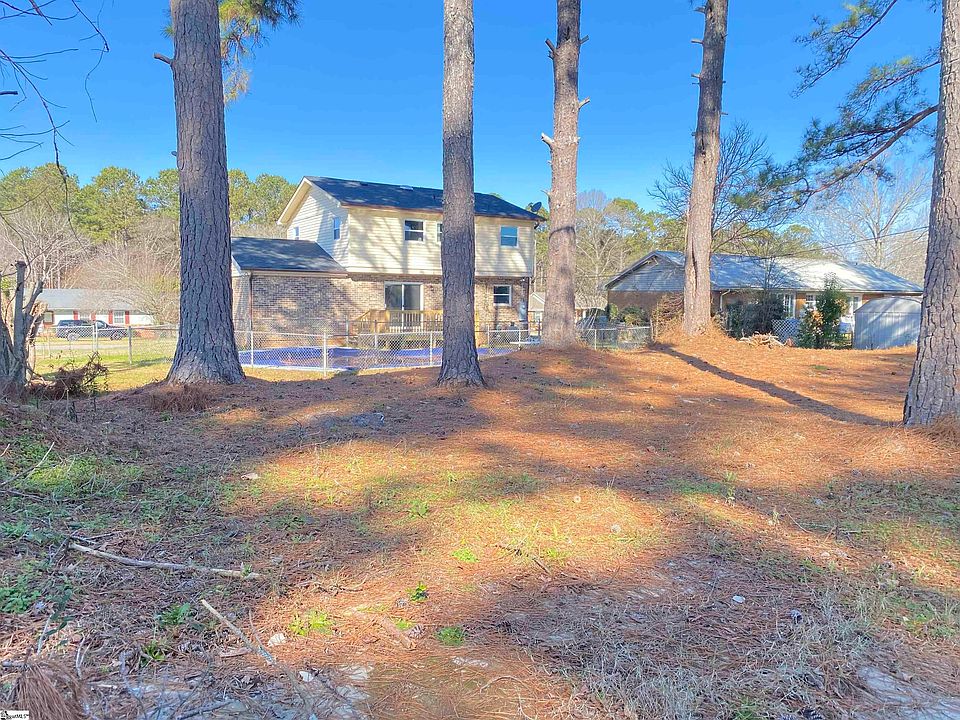 114 Shannon St, Greenwood, SC 29646 Zillow