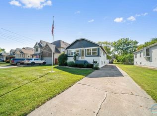 734 S Oakland Ave, Villa Park, IL 60181