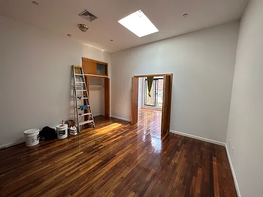 Rented by J Misrahi Realty Corp | media 9