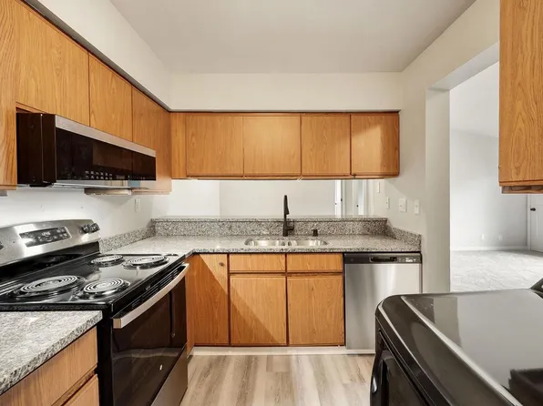 1608 Whispering Pines Way, Fitchburg, WI 53713