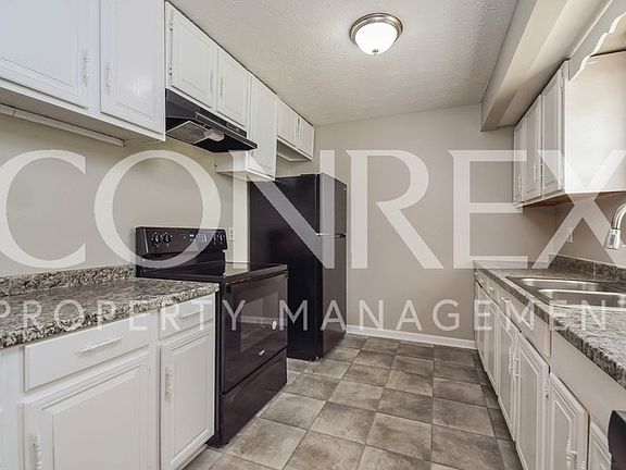 5th image of 607 Lakeridge Cir SE