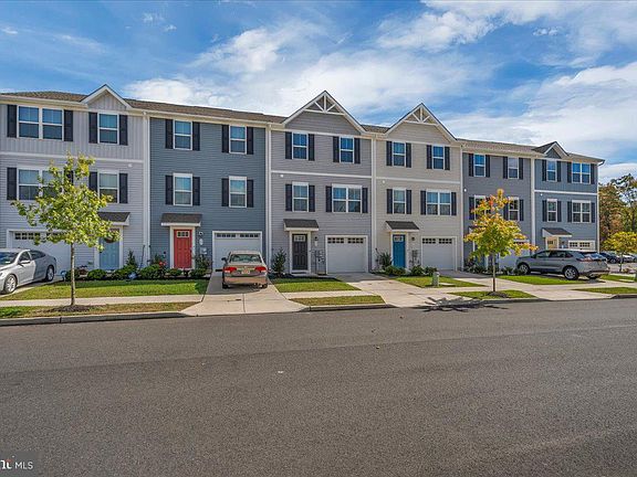 2nd image of 30 Magnolia Way