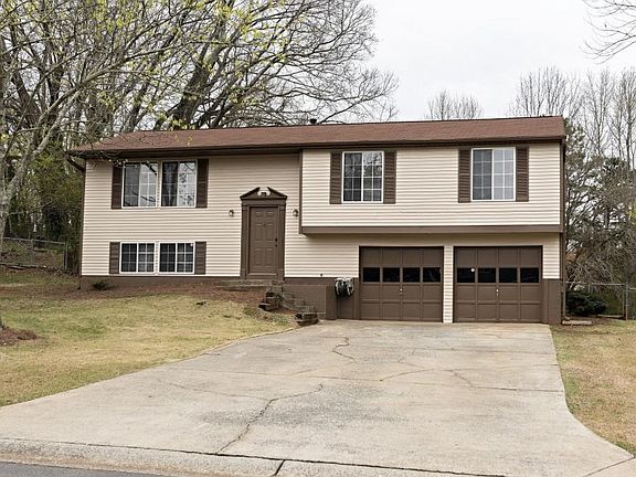 5th image of 2549 Morgan Lake Dr NE