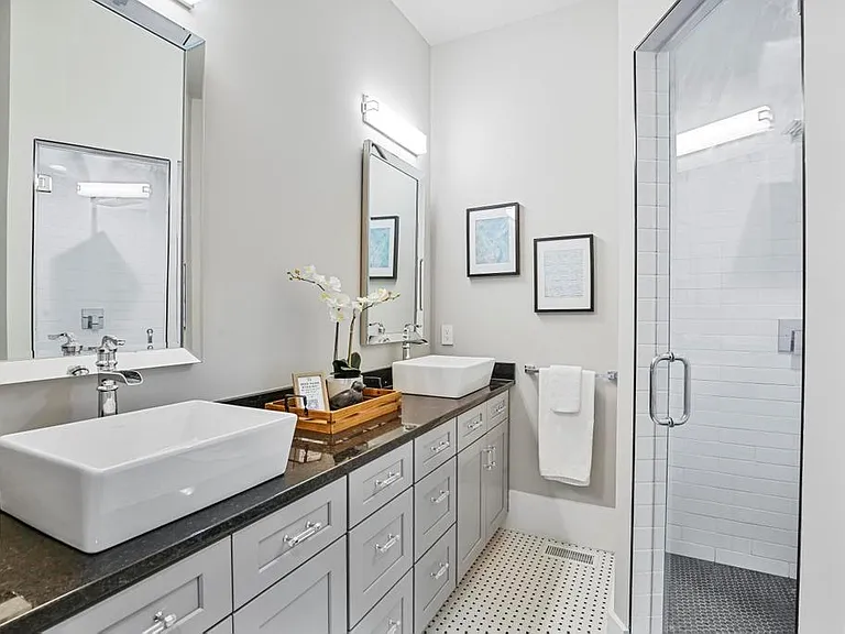 79 Adair Ave SE — Photo 17