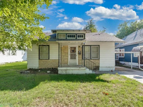 219 E 12th Ave, Hutchinson, KS 67501
