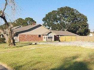 4931 Parkforest Dr, Baton Rouge, LA 70816