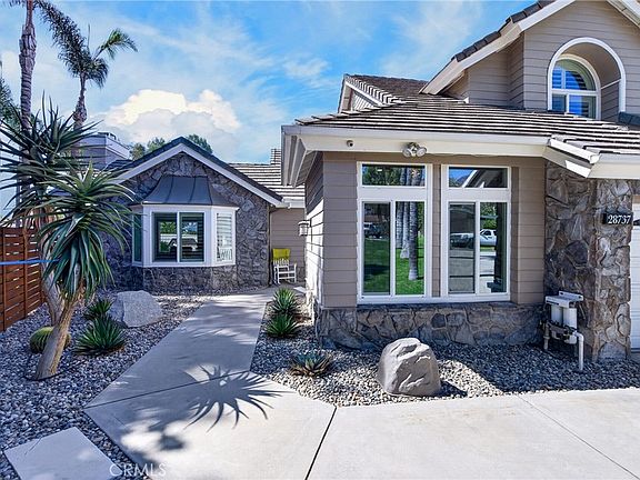 3rd image of 28737 Live Oak Rd