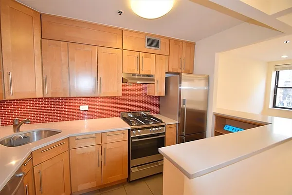 Rented by Corcoran | media 15