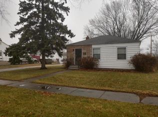 430 22nd St S, Fargo, ND 58103