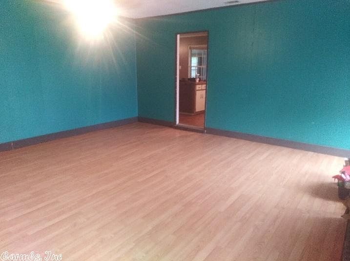 2nd image of 138 Grant 17