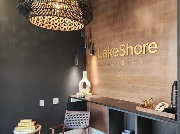 2441 Campus Shore Dr #203, Raleigh, NC 27612