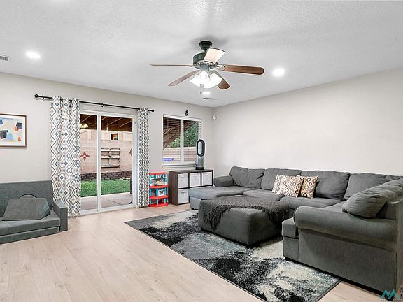 3rd image of 4023 Oasis Springs Rd NE