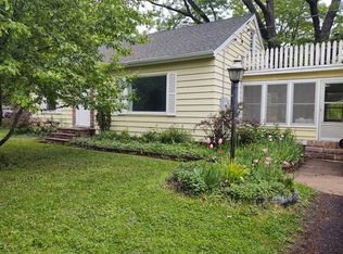 11212 Lorry Ln W, Minnetonka, MN 55305