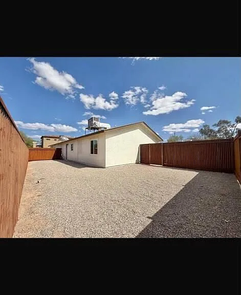 2824 N Woodland Ave #1 — Photo 18