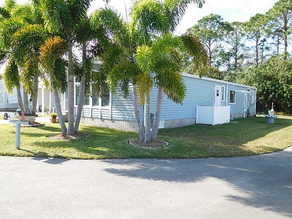 2nd image of 4386 Twin Lakes Dr