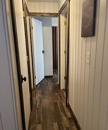 2nd image of 1080 Willow Dr #B