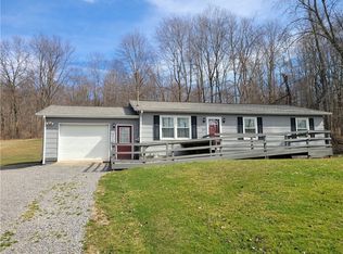 29 Quarry Hill Rd, Greenville, PA 16125