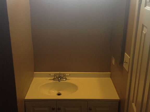 5th image of 1236 Jeffrey St #B