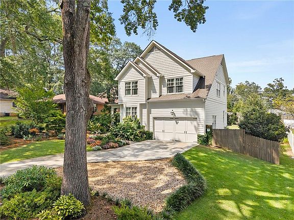 3rd image of 2062 Swazey Dr