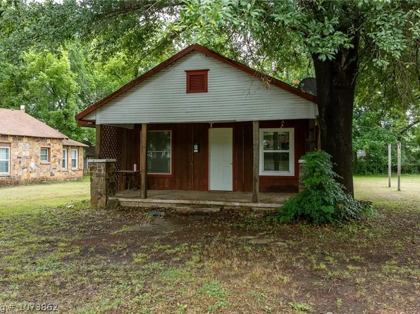 464 W 2nd St, Booneville, AR 72927