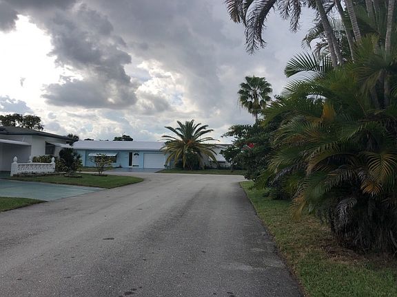 4th image of 8606 NW 57th Pl