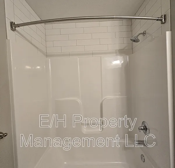 5937 N Millsboro St — Photo 31