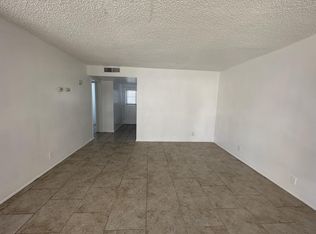 3926 Christmas Tree Ln, Bakersfield, CA 93306