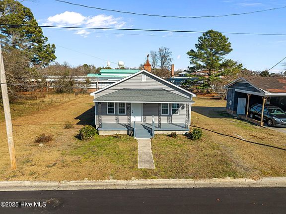 5th image of 210 Faulk Street
