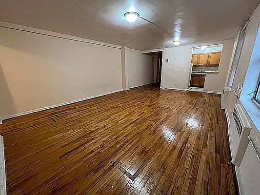 2nd image of 1818 E 17th St #4N