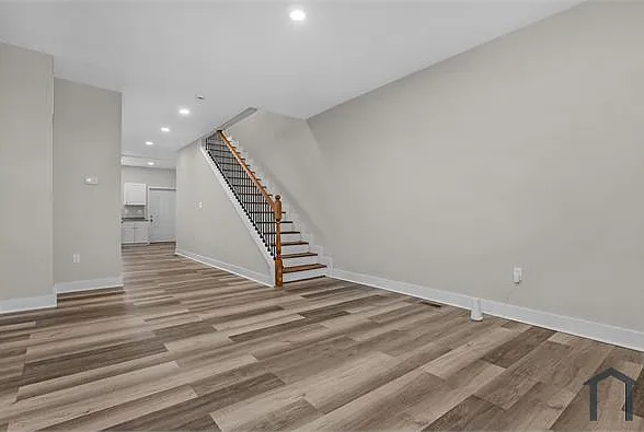 2 bed, 1100 sqft, $1,950 — Photo 4