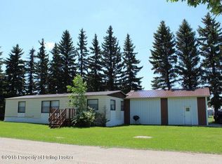 181 Ellsworth St, Makoti, ND 58756