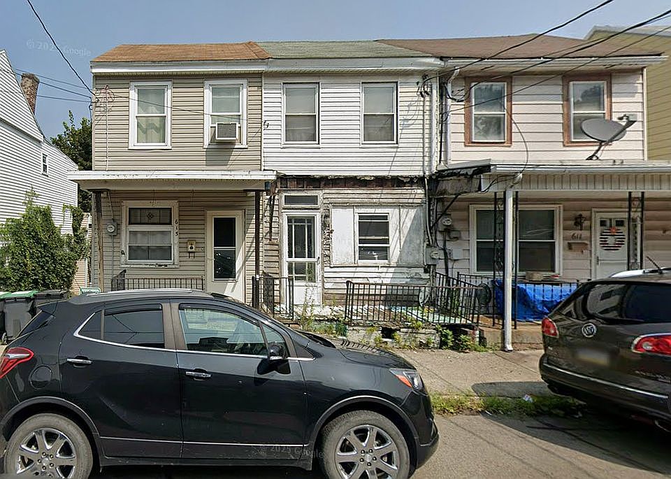 1st image of 613 W Spruce St