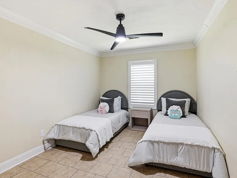 3456 Mahoney Dr — Photo 8