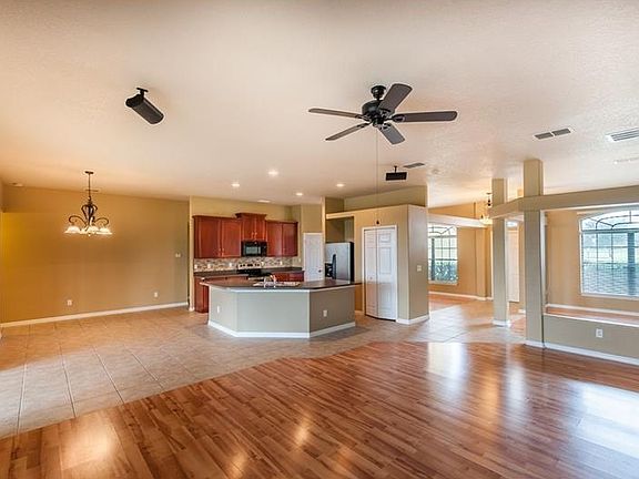 4th image of 36819 Alaqua Ct