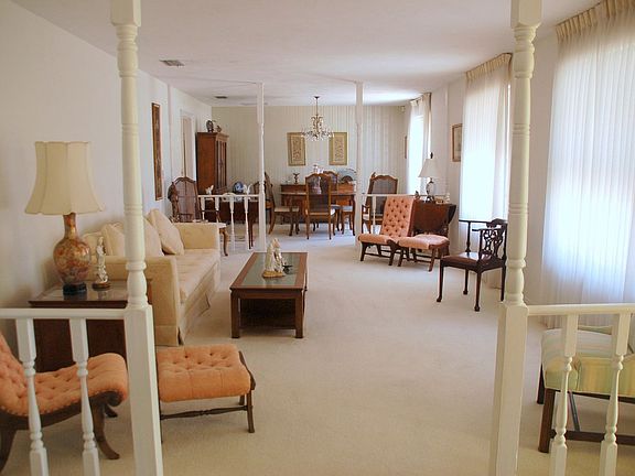 5th image of 199 Sandcastle Dr