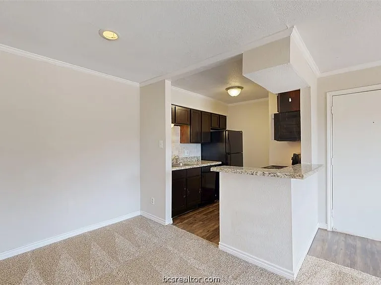 904 University Oaks Blvd #85 — Photo 7