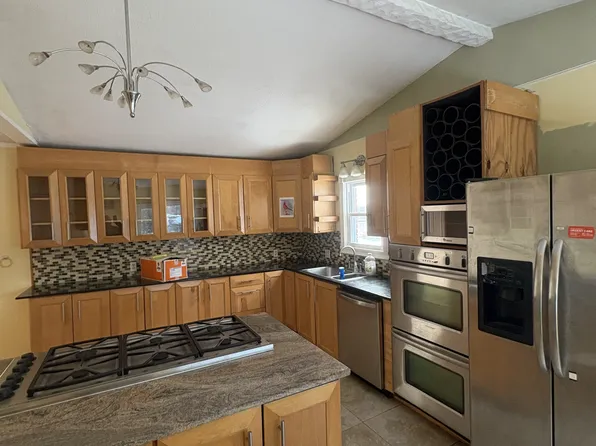 55 Aqua Vitae Rd, Hadley, MA 01035