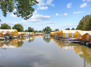 5440 Three Points Blvd APT 521, Mound, MN 55364