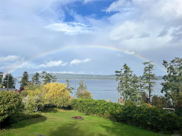 321 Maliview Dr, Saltspring Island, BC V8K 1B1